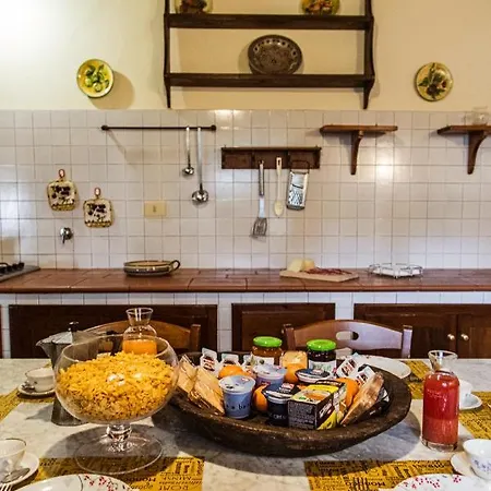 Poggio Del Sole * カスティリオーネ・デル・ラーゴ